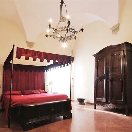 Medieval Palazzo Becci ซานจีมิญญาโน ภายนอก รูปภาพ