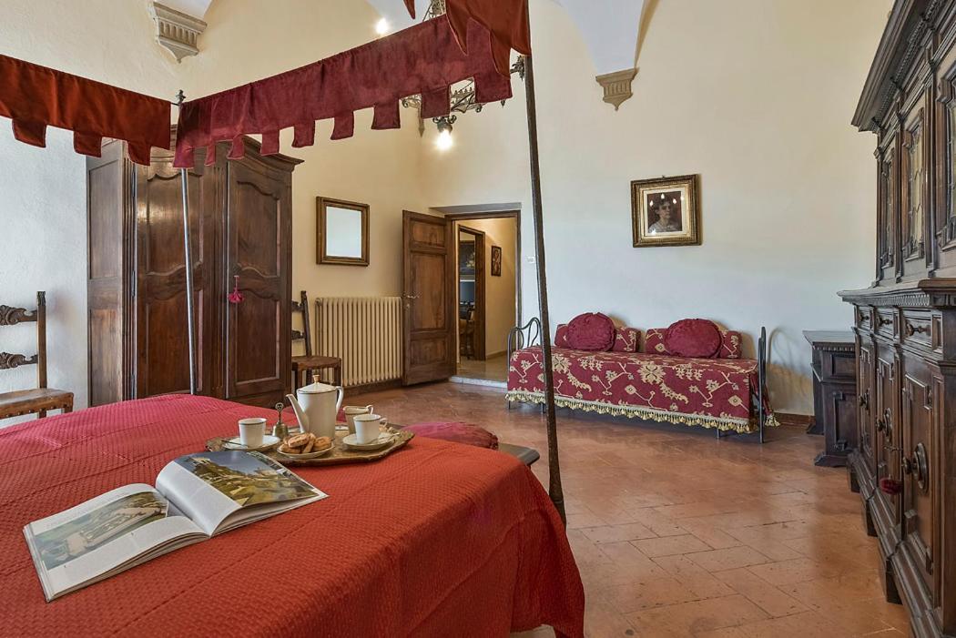 Medieval Palazzo Becci ซานจีมิญญาโน ภายนอก รูปภาพ